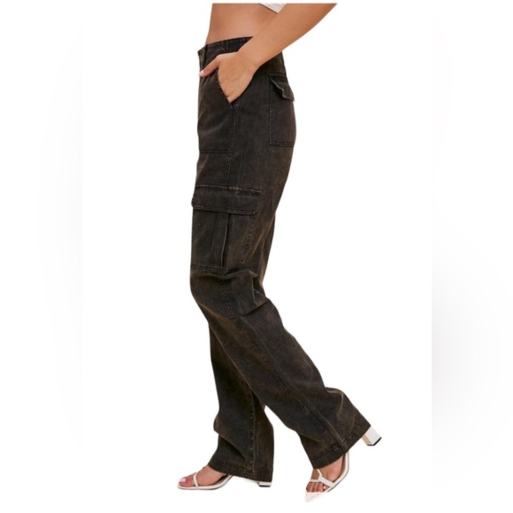 BRAND NEW STONE WASHED CARGO PANTS FEATURING DEEP POCKETS, CLASSIC CARGO S/M/L - Picture 2 of 4